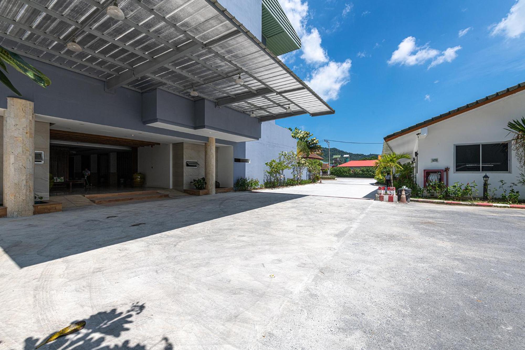 Blue Beach Grand Resort And Spa In Chalong Phuket By Dayuu Ban Saiyuan Εξωτερικό φωτογραφία