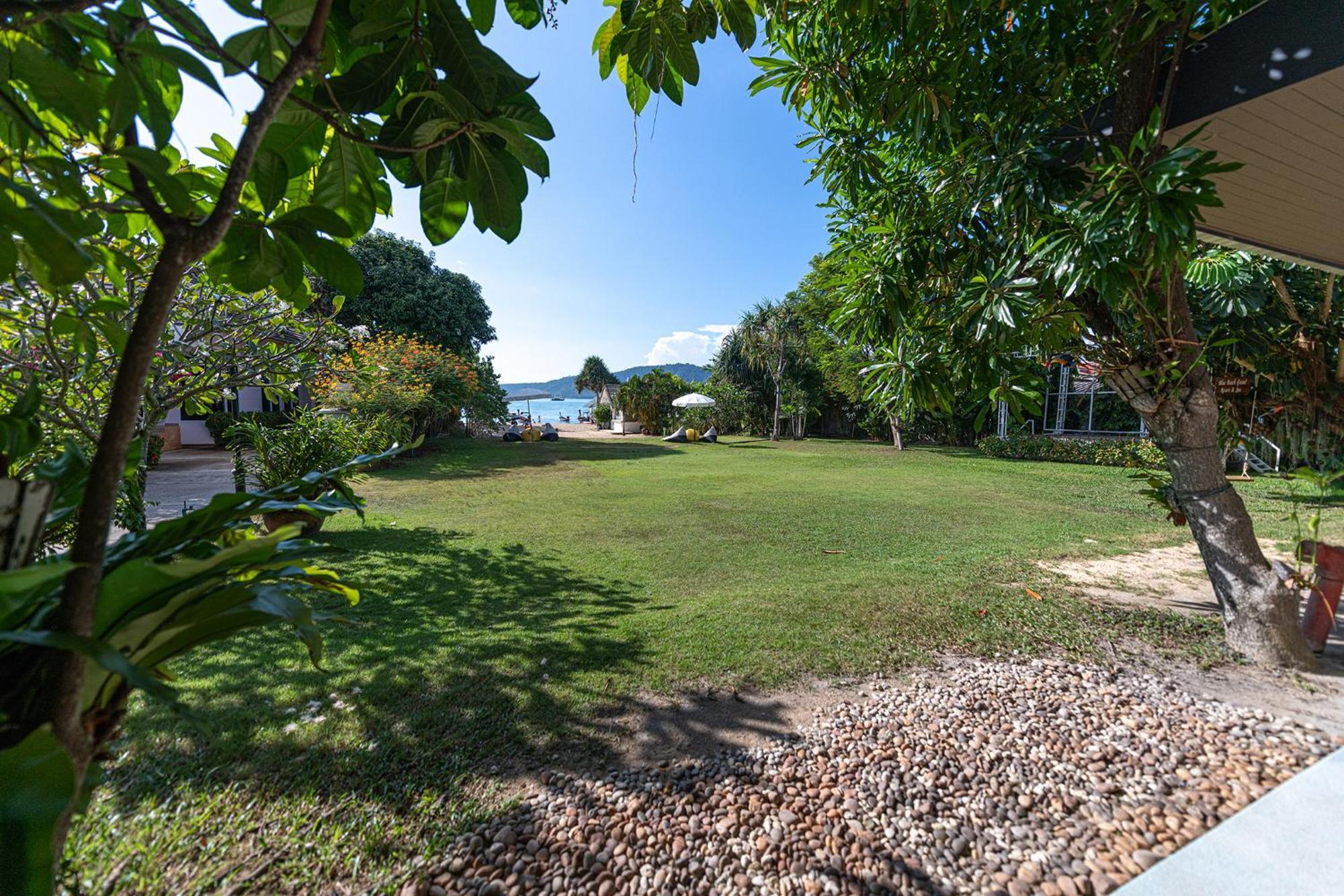 Blue Beach Grand Resort And Spa In Chalong Phuket By Dayuu Ban Saiyuan Εξωτερικό φωτογραφία