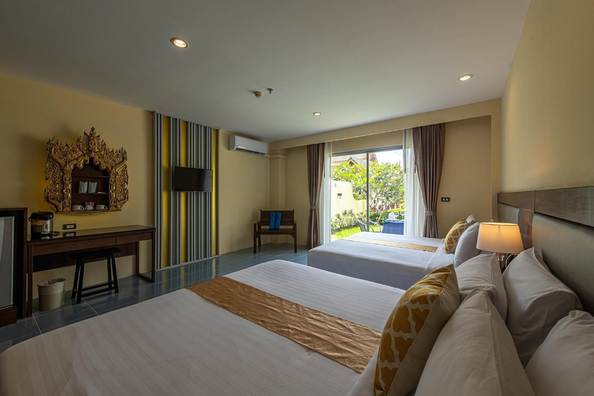 Blue Beach Grand Resort And Spa In Chalong Phuket By Dayuu Ban Saiyuan Εξωτερικό φωτογραφία