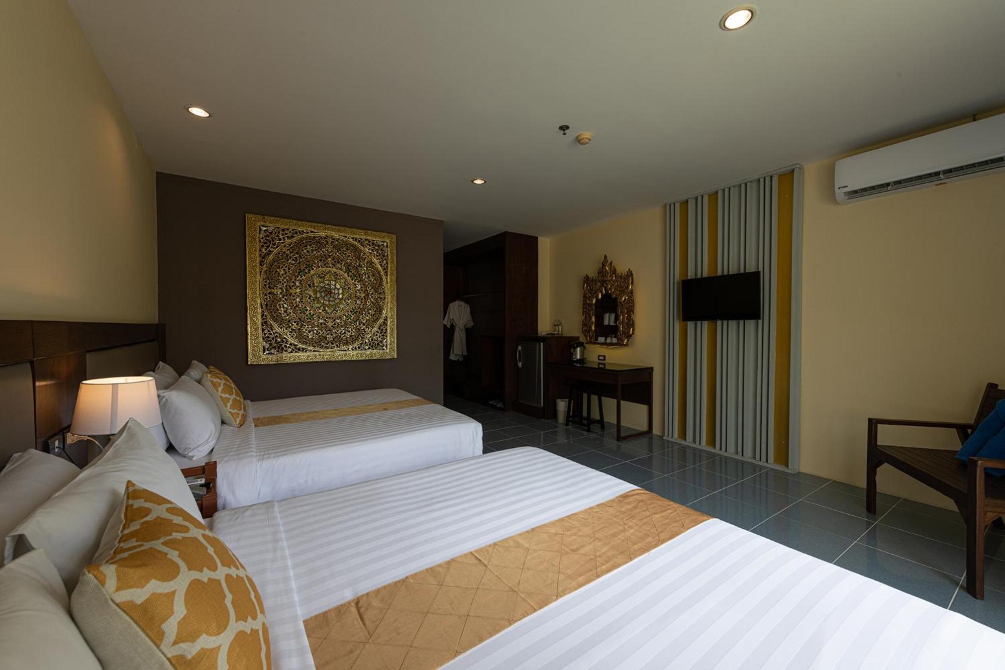 Blue Beach Grand Resort And Spa In Chalong Phuket By Dayuu Ban Saiyuan Εξωτερικό φωτογραφία