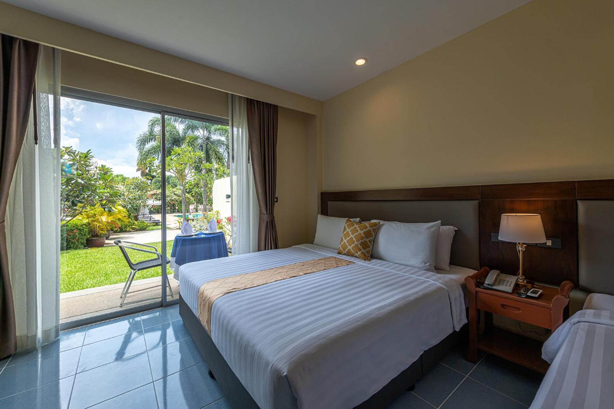 Blue Beach Grand Resort And Spa In Chalong Phuket By Dayuu Ban Saiyuan Εξωτερικό φωτογραφία