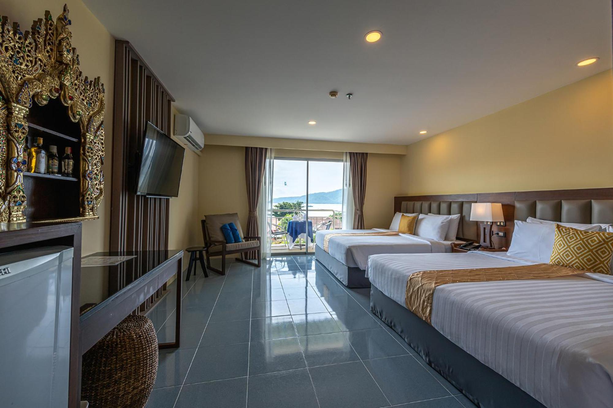 Blue Beach Grand Resort And Spa In Chalong Phuket By Dayuu Ban Saiyuan Εξωτερικό φωτογραφία