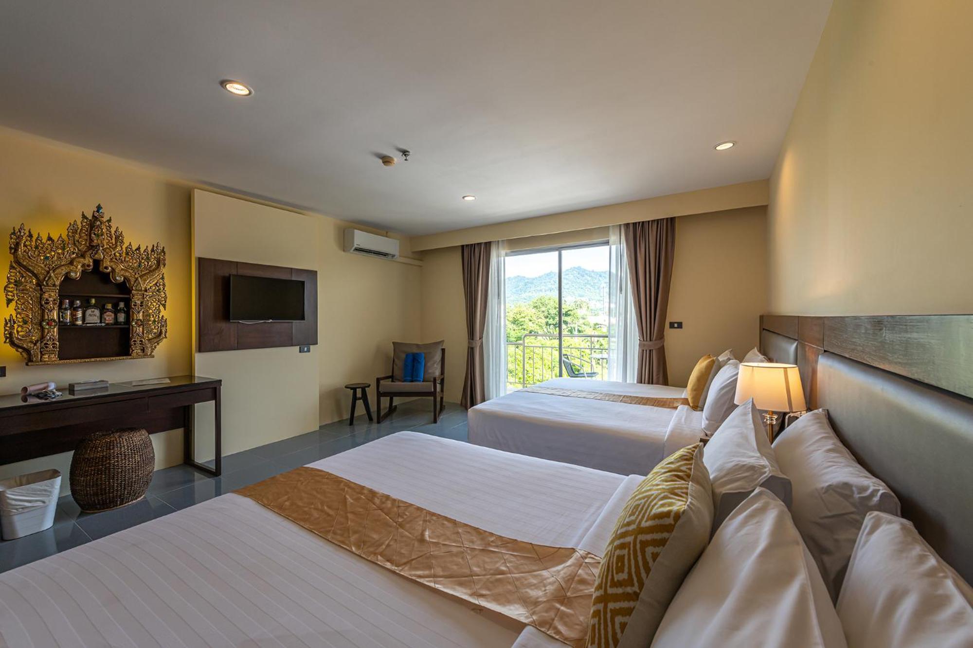 Blue Beach Grand Resort And Spa In Chalong Phuket By Dayuu Ban Saiyuan Εξωτερικό φωτογραφία