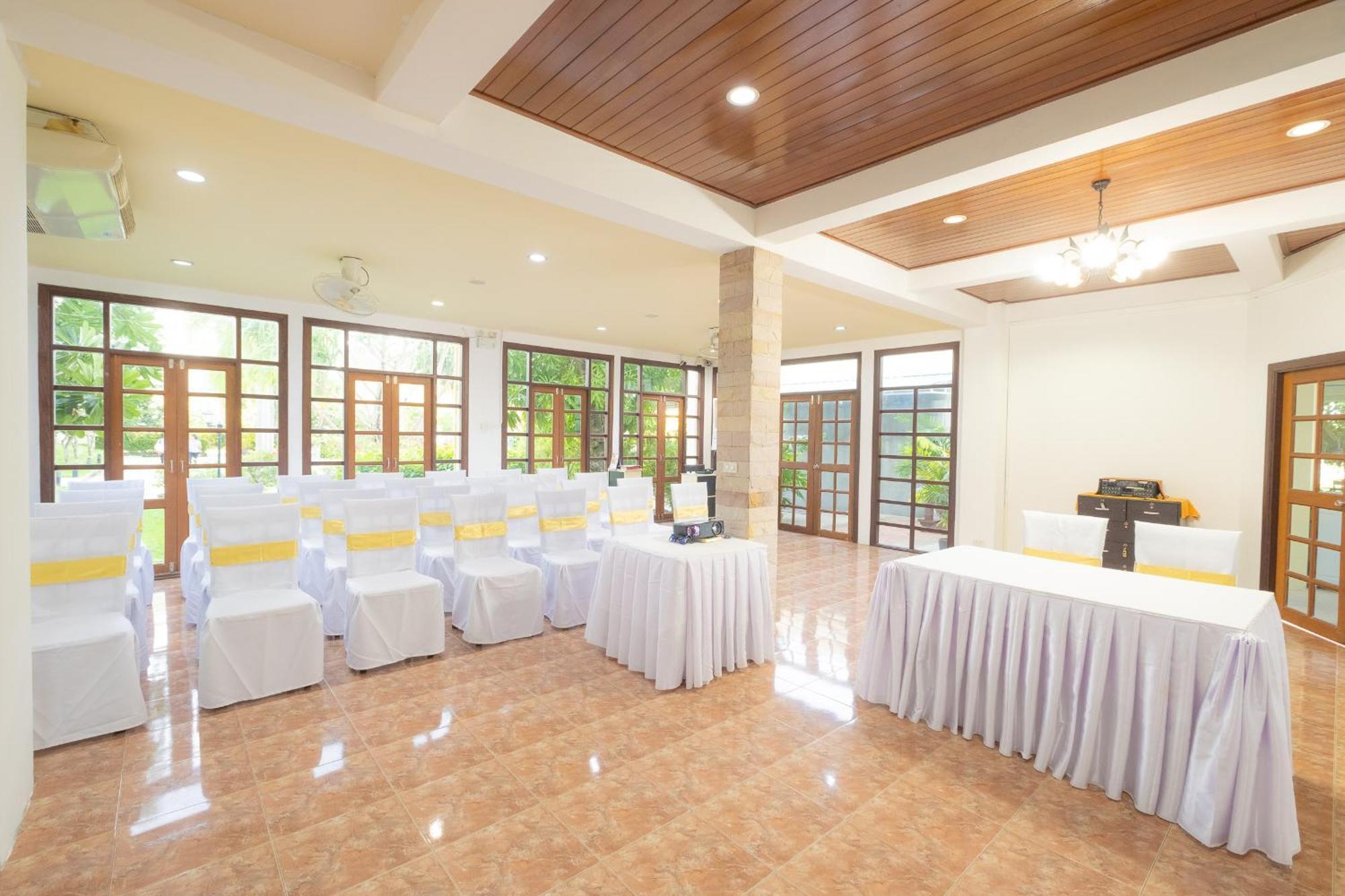 Blue Beach Grand Resort And Spa In Chalong Phuket By Dayuu Ban Saiyuan Εξωτερικό φωτογραφία