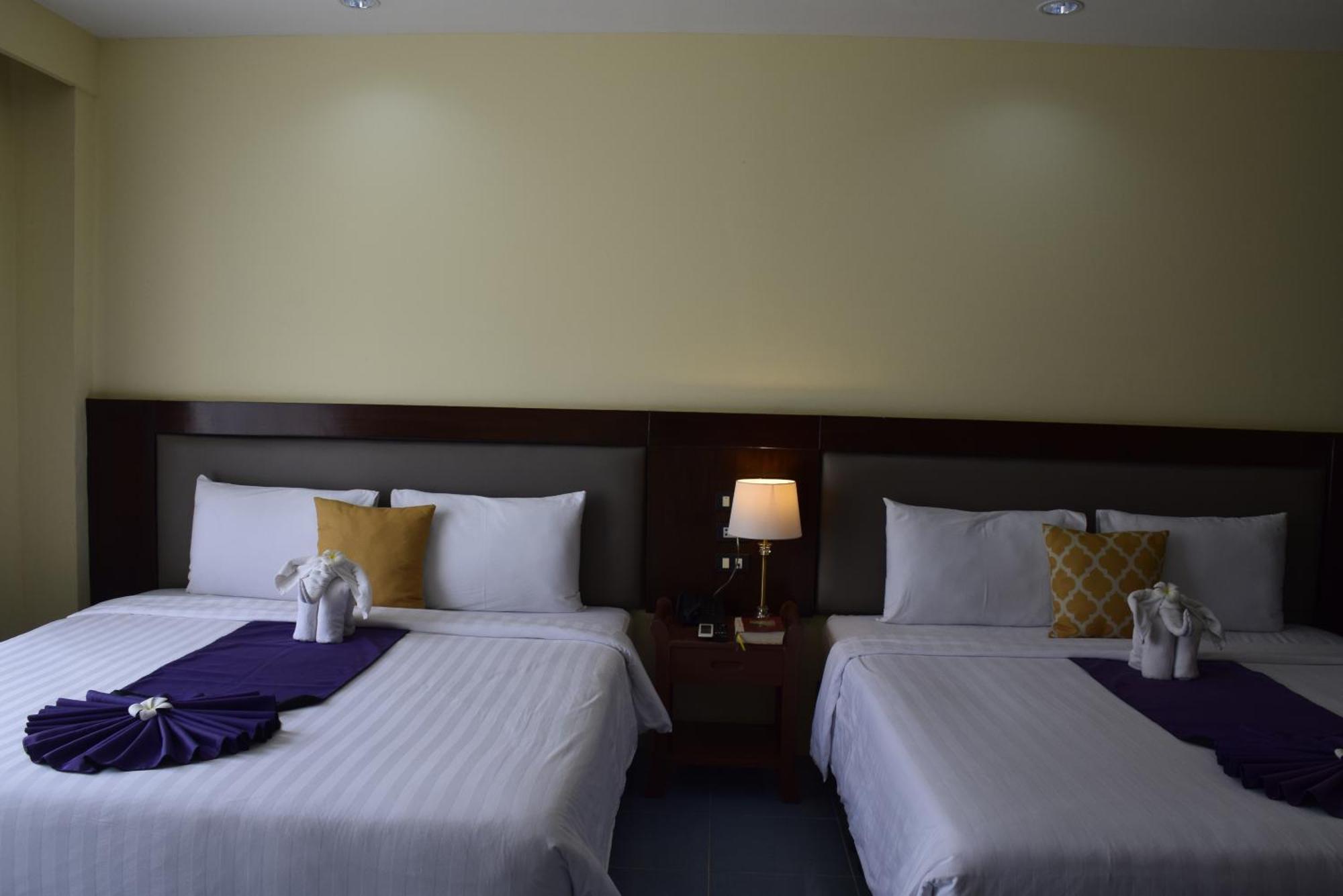 Blue Beach Grand Resort And Spa In Chalong Phuket By Dayuu Ban Saiyuan Εξωτερικό φωτογραφία