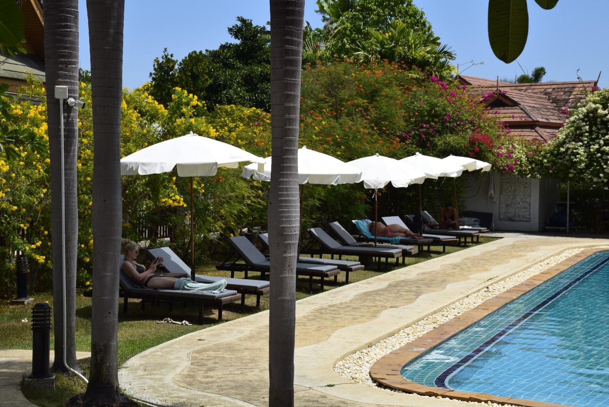 Blue Beach Grand Resort And Spa In Chalong Phuket By Dayuu Ban Saiyuan Εξωτερικό φωτογραφία