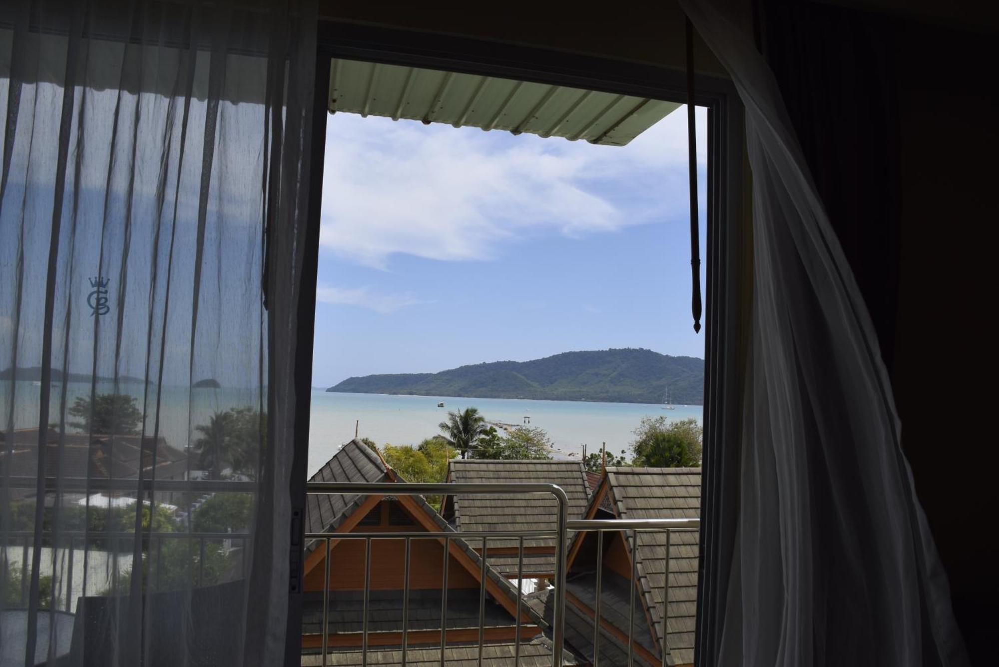 Blue Beach Grand Resort And Spa In Chalong Phuket By Dayuu Ban Saiyuan Εξωτερικό φωτογραφία