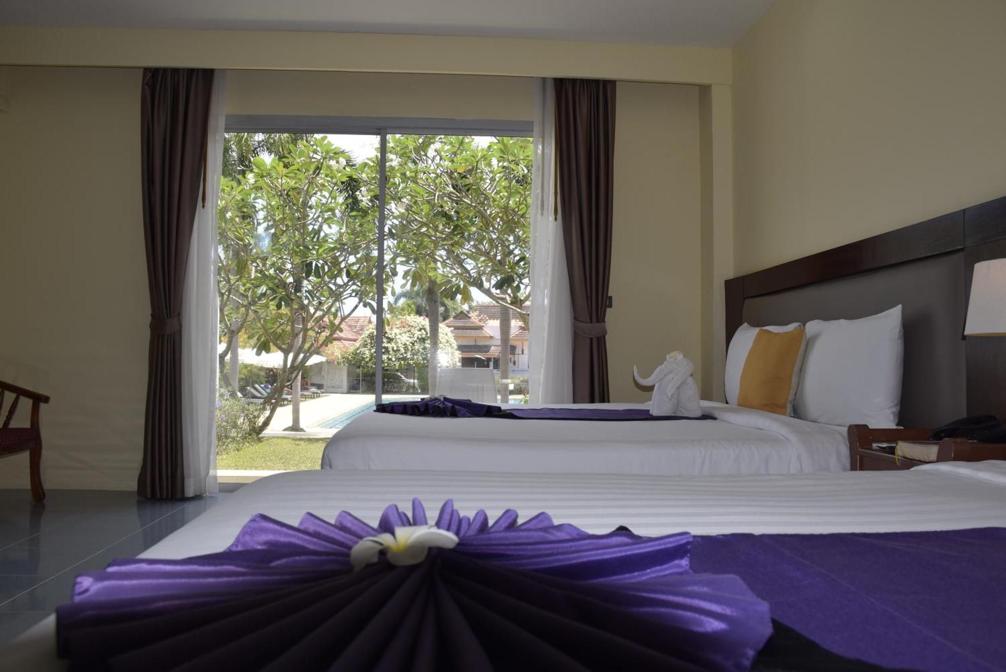 Blue Beach Grand Resort And Spa In Chalong Phuket By Dayuu Ban Saiyuan Εξωτερικό φωτογραφία