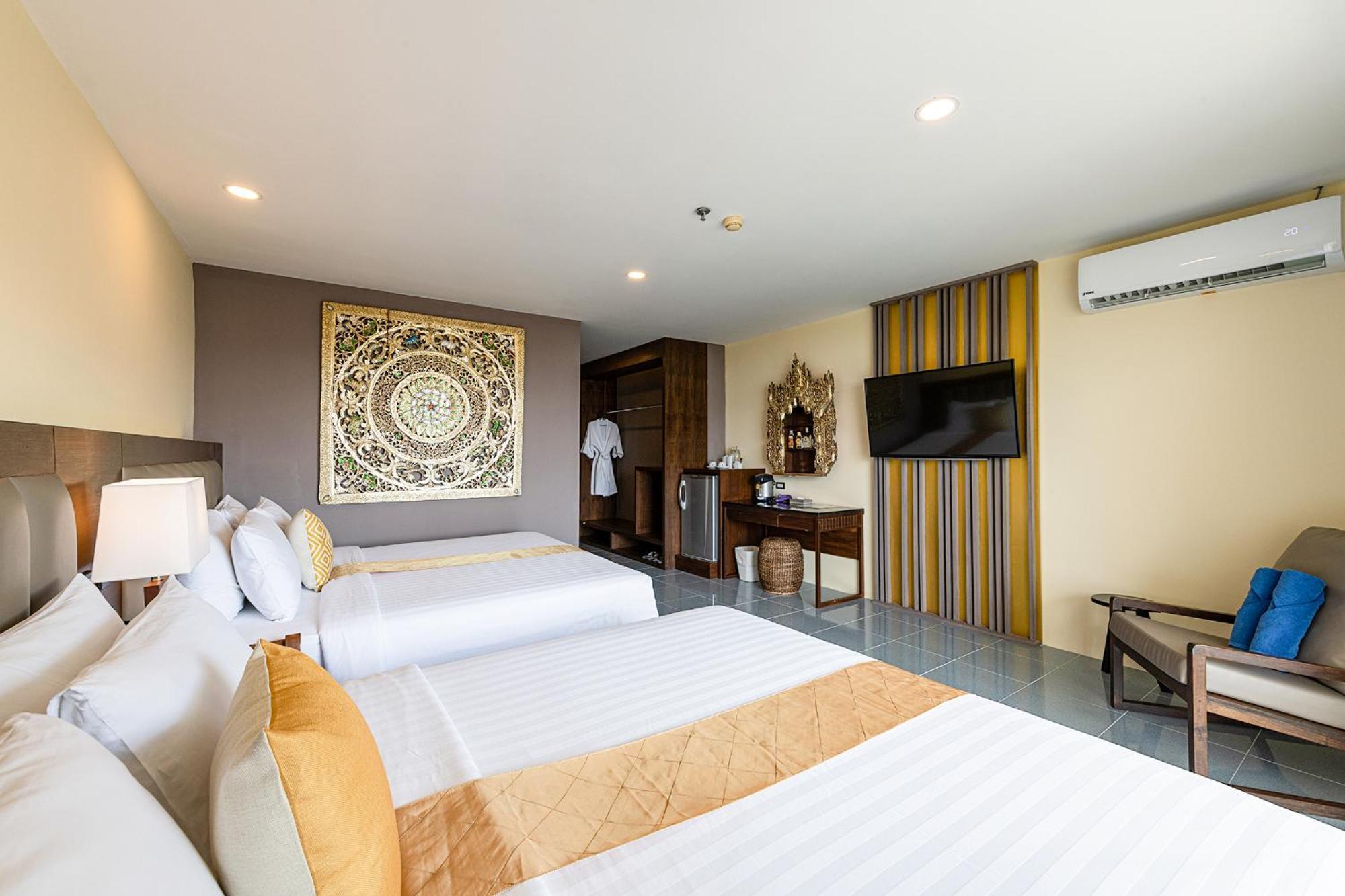 Blue Beach Grand Resort And Spa In Chalong Phuket By Dayuu Ban Saiyuan Εξωτερικό φωτογραφία